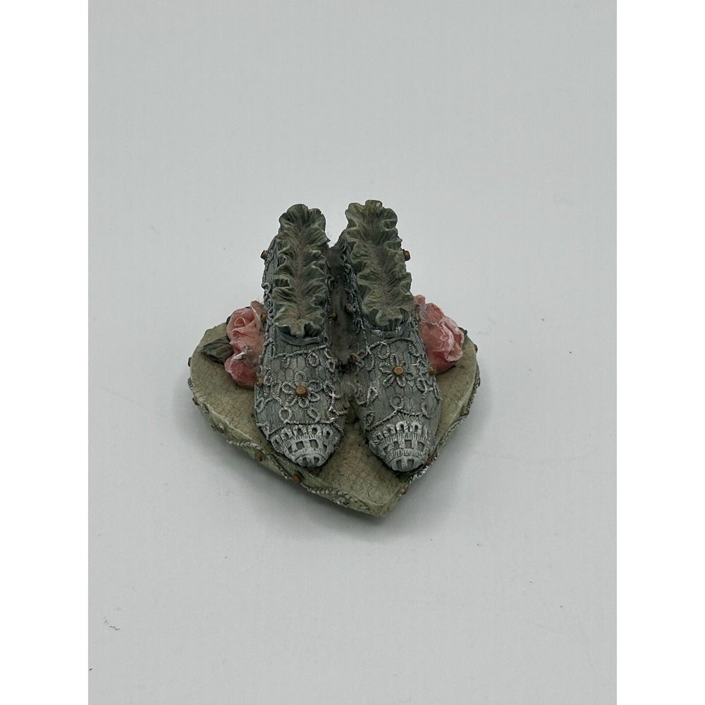 Vintage 2"‎ Miniature Collectible Shoes Victorian Rose Resin Figure Heart Base